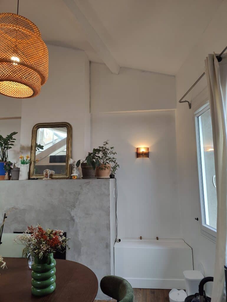 Pose d'applique dans un appartement toulousain