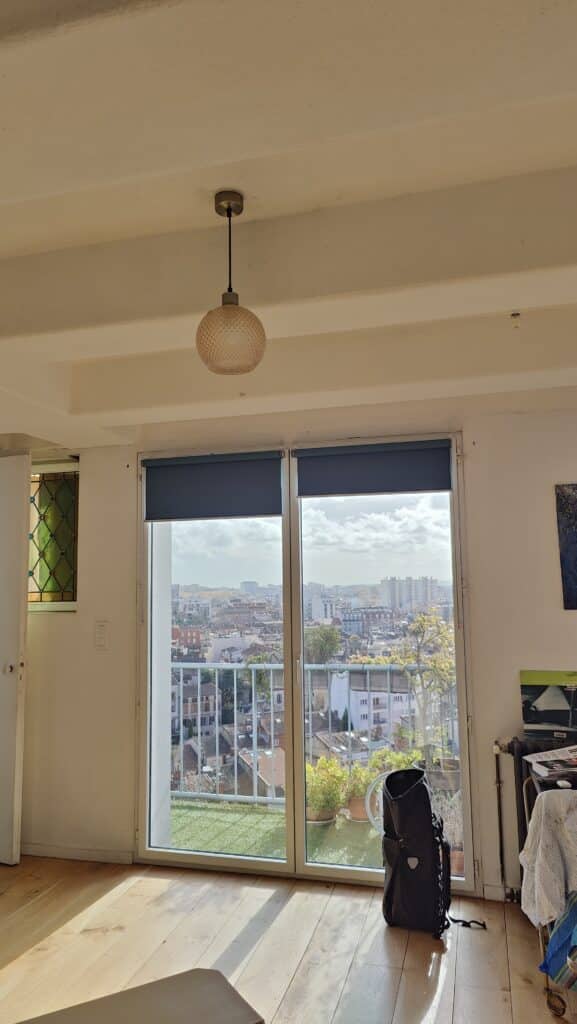 Installation d'un plafonnier dans un appartement toulousain