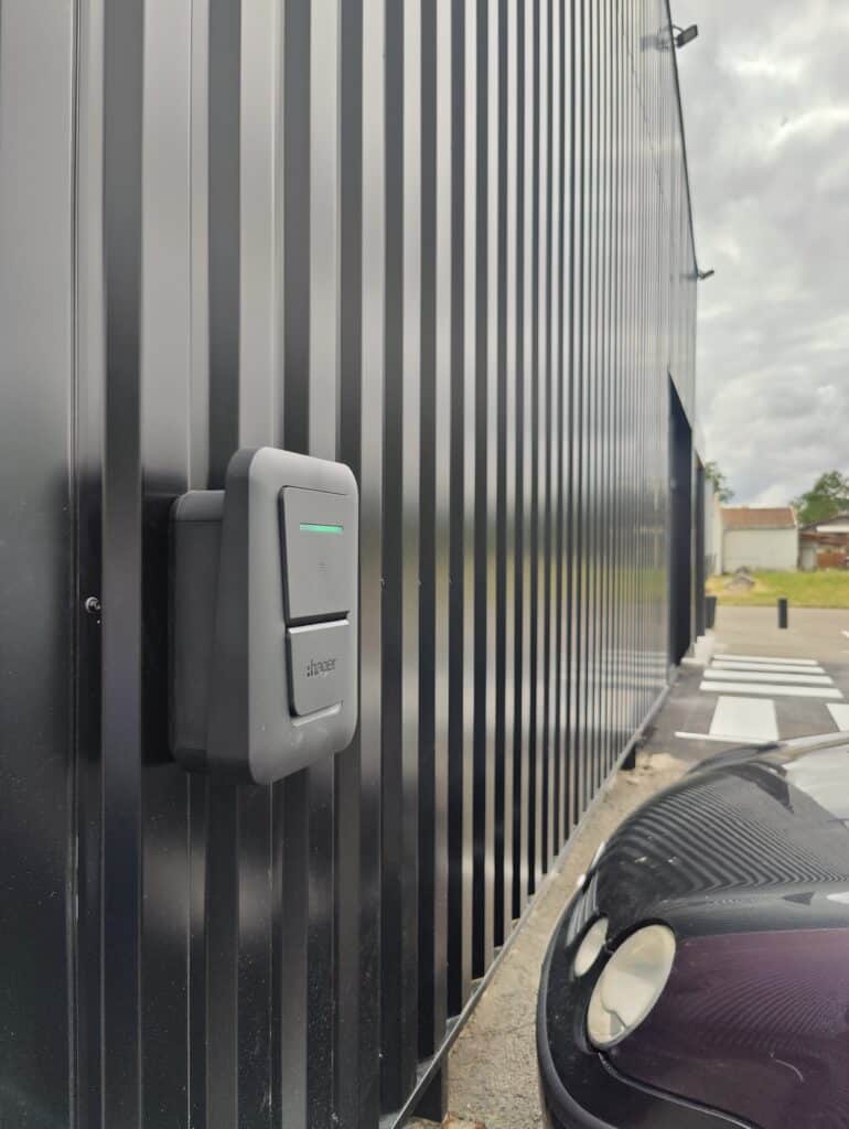 Installation d'une borne de recharge Hager en maison individuelle, Toulouse Saint-Simon